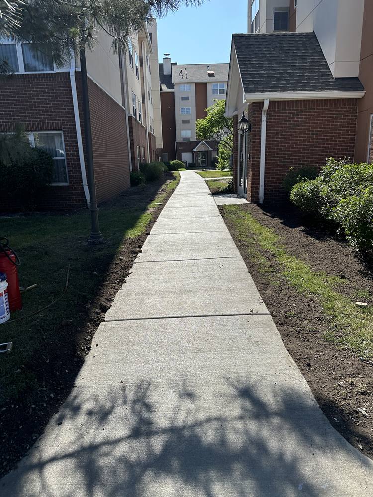 Commercial Walkway Rosemont