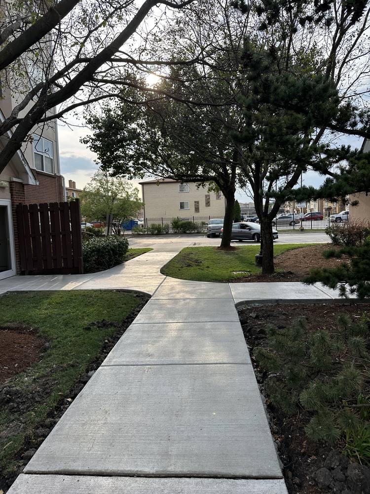 Commercial Pathway Rosemont